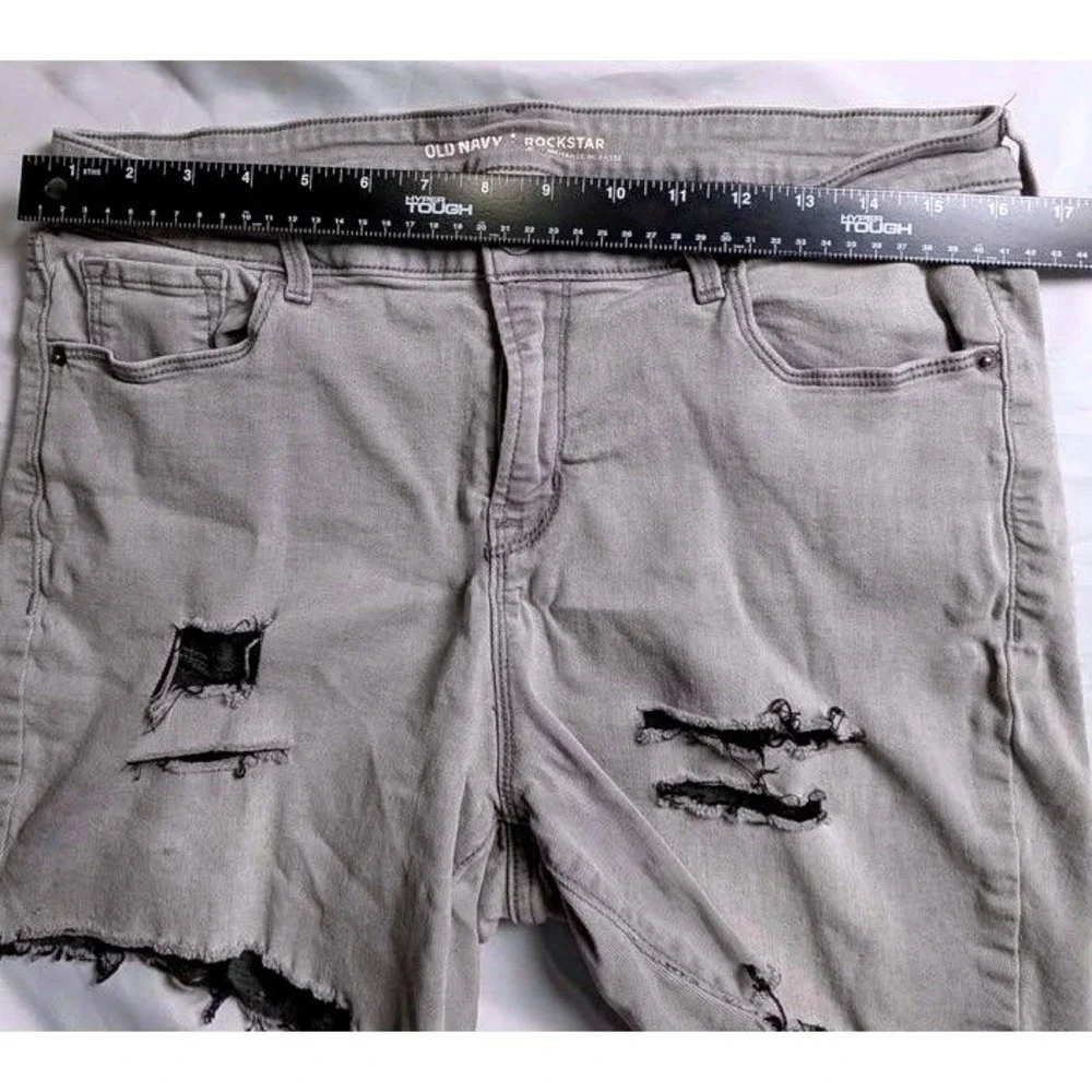 Old Navy Rockstar ~ Denim‎ Shorts ~ Size 14 ~ Grey Distressed/Raw Hem/Mid Rise